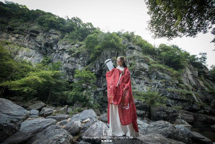 屠龙破晓