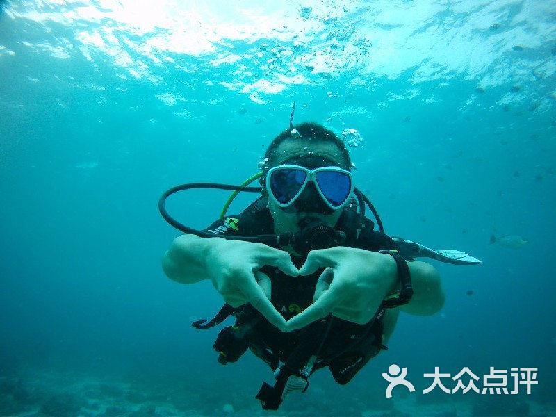 逃出上锁的现代房间7
